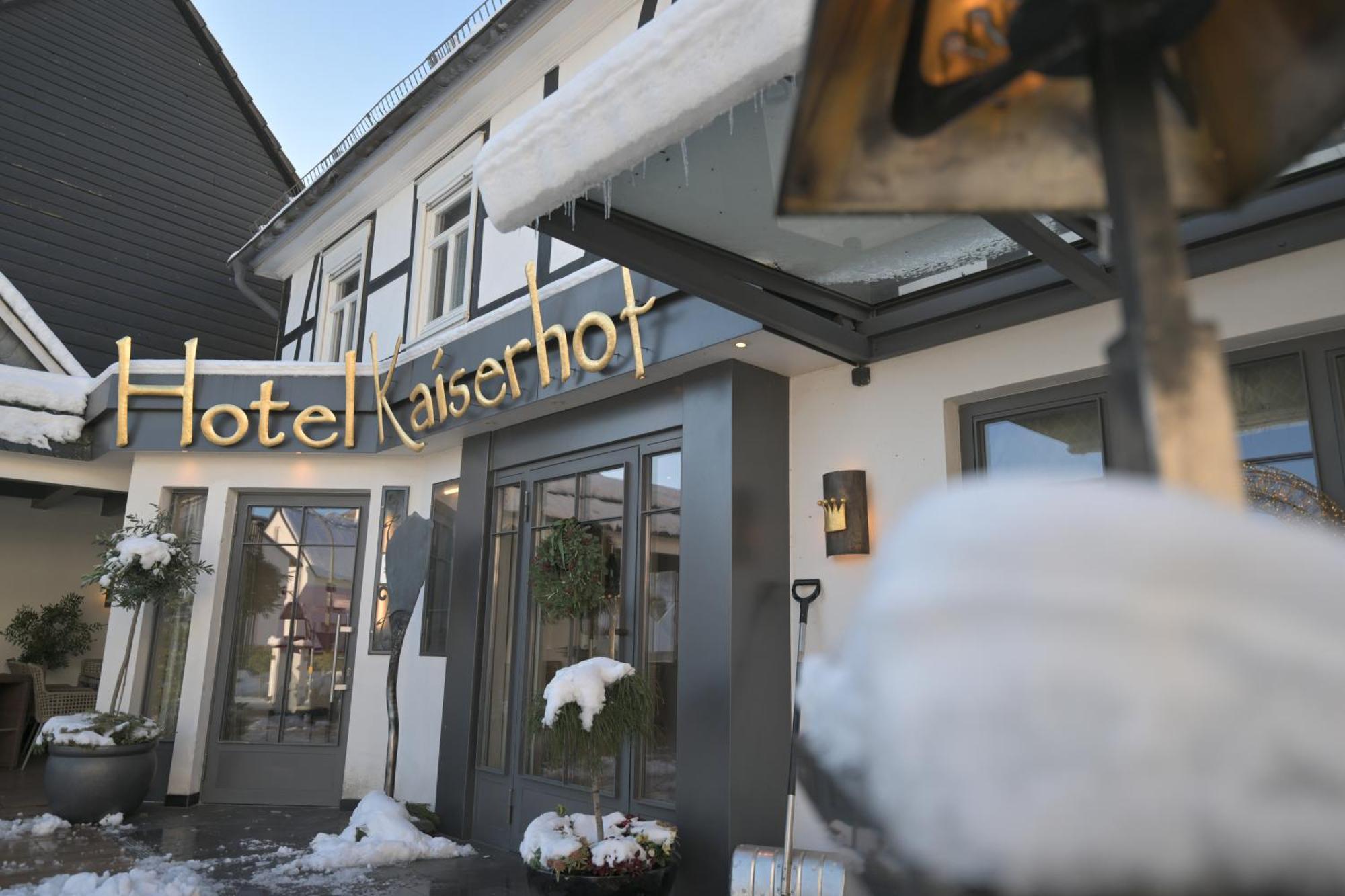 Hotel Kaiserhof Medebach Exterior foto